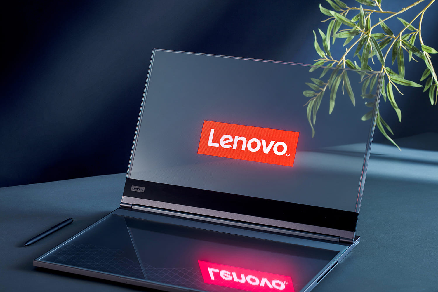 Lenovo представила прозорий ноутбук ThinkBook Transparent Project Crystal Laptop